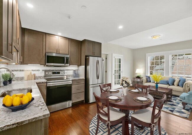 Foto del edificio - 25 Lawrence St