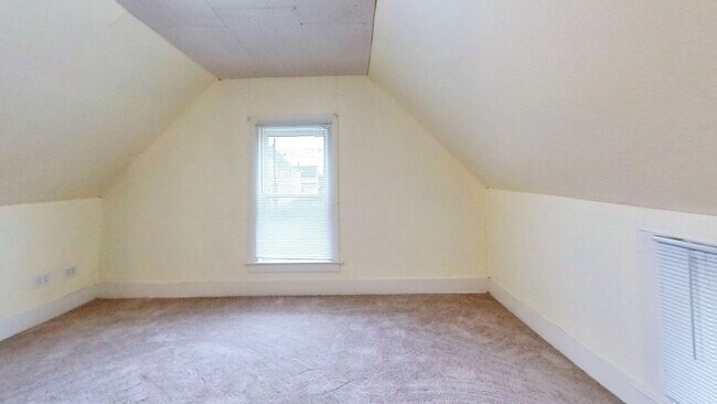 Foto del edificio - 412 Lakeway Dr