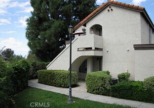 Building Photo - 23395 La Crescenta