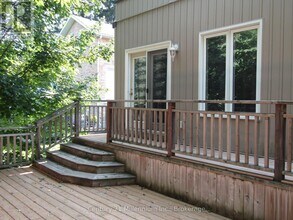 Building Photo - 316 Centre St