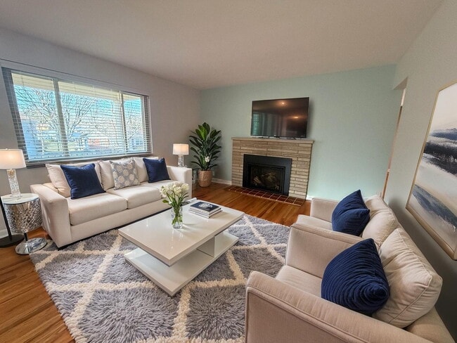 Building Photo - 1168 Cryer Ave