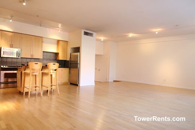 Building Photo - 1200 65th St