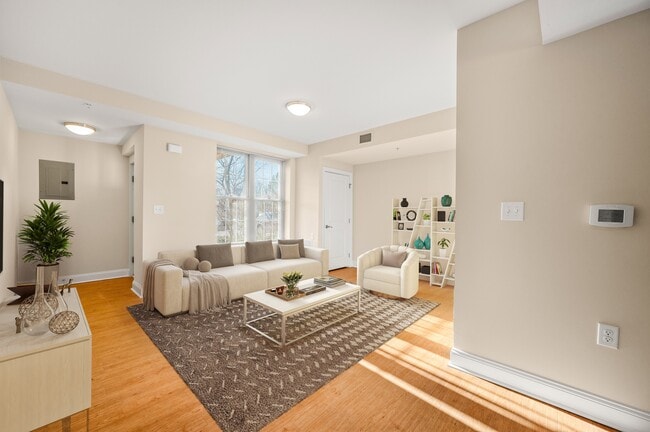 Building Photo - Corner Park Apartments