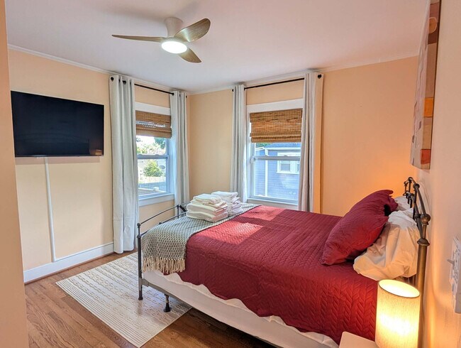 Foto del edificio - 211 Hargrove St