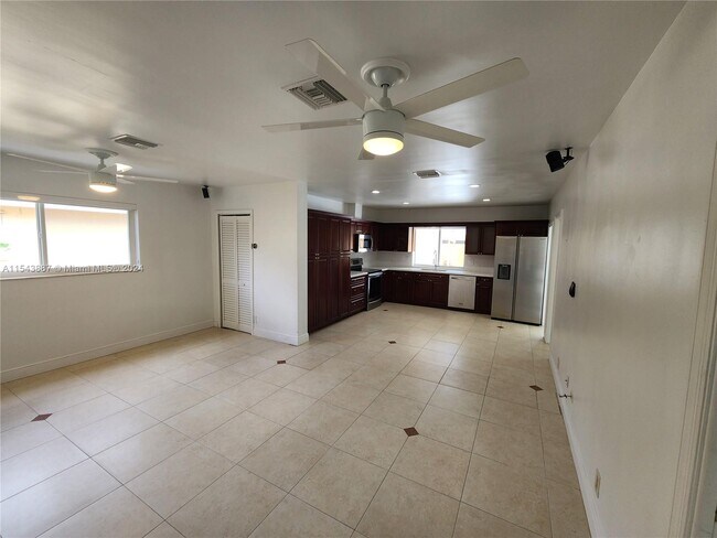 Foto del edificio - 4233 Jackson St