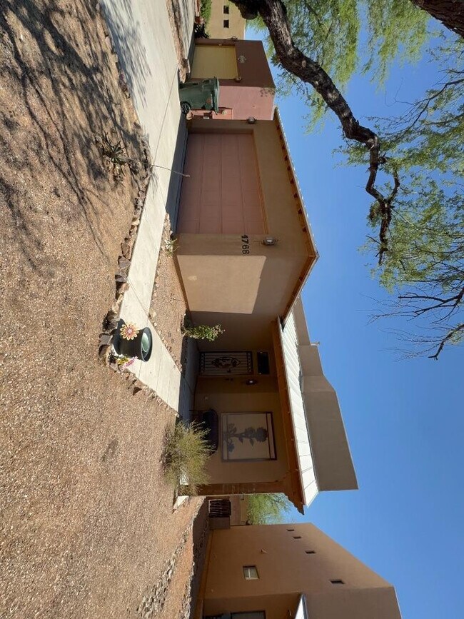 Building Photo - 1768 Chaplain Carter Dr