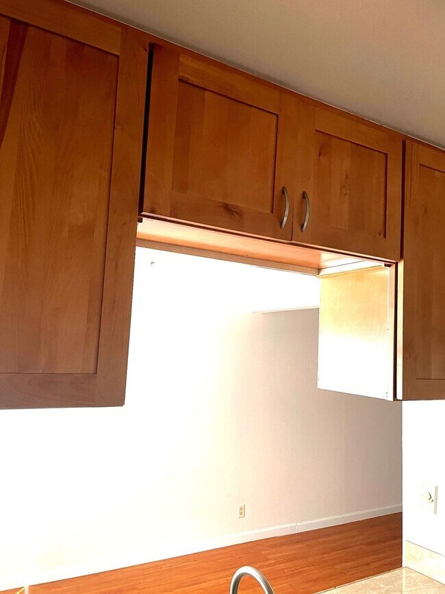 Foto del edificio - Affordable in Concord - Better Hurry On This One...!