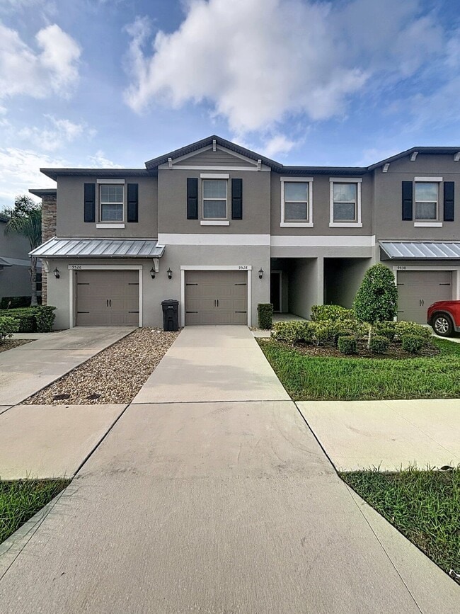 Photo - 9528 Pembrooke Pines Drive Townhome