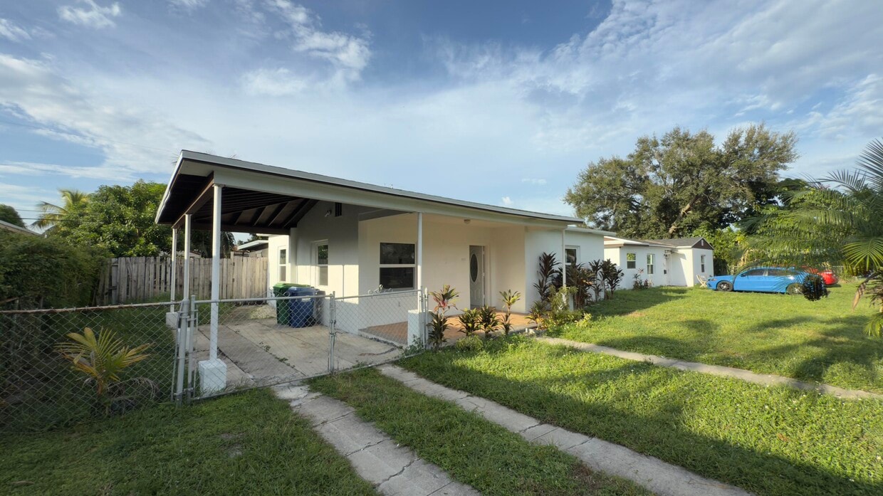 Primary Photo - 551 NW 107th St