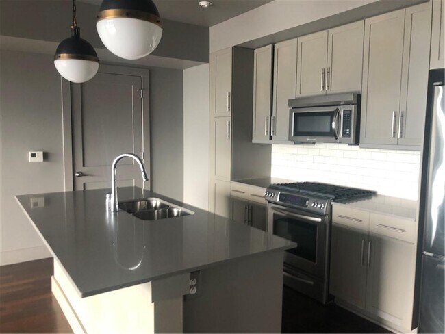 Foto del edificio - 1100 Howell Mill Rd NW