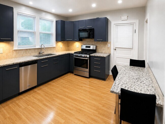 Foto del edificio - 4326 Wesley Terrace