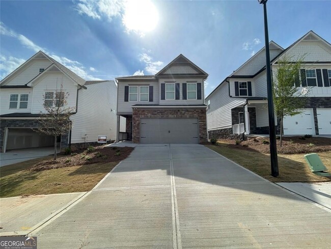 Building Photo - 25 Pineview Dr