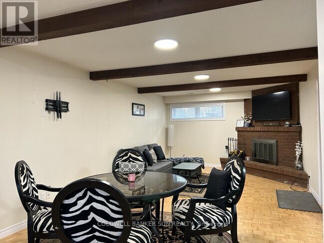 Building Photo - 15 Mill View Ct