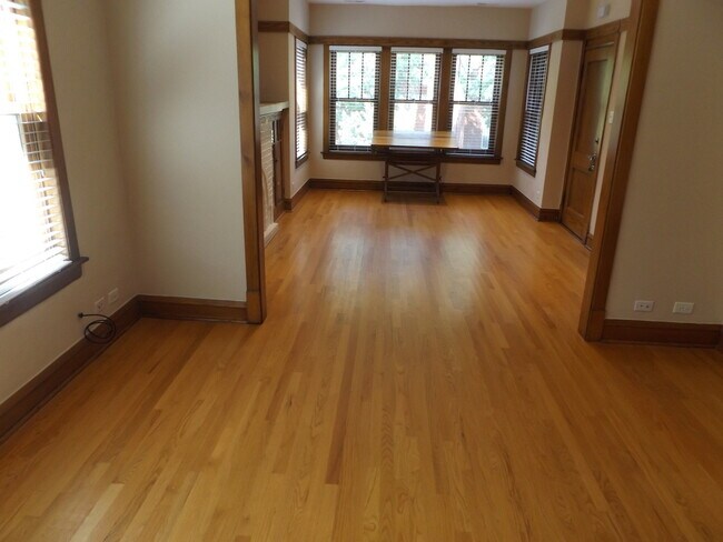 Foto del edificio - 3449 N Monticello Ave