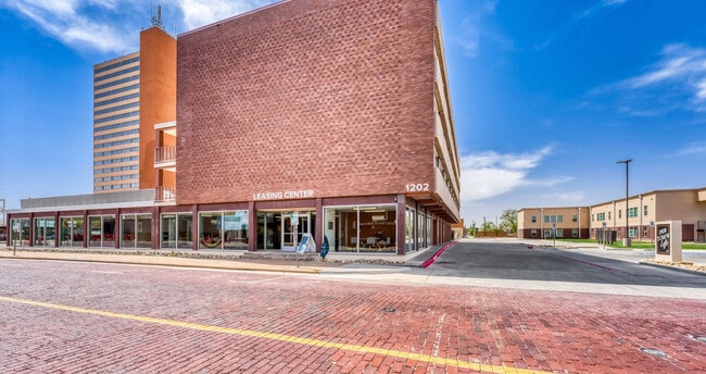 Building Photo - Inn Town Lofts