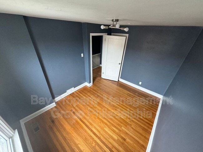 Building Photo - 2609 Eddington St