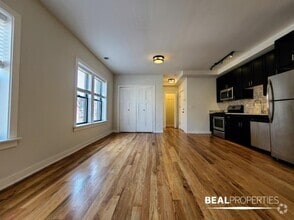 Building Photo - 2203 W Eastwood Ave