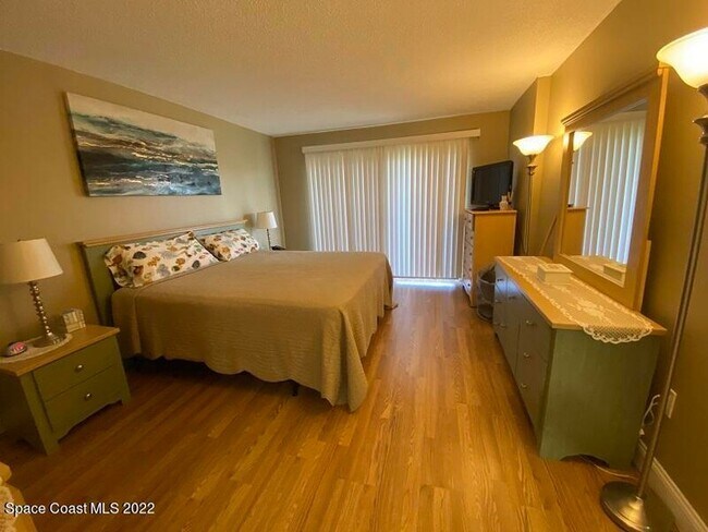 Foto del edificio - 3160 N Atlantic Ave