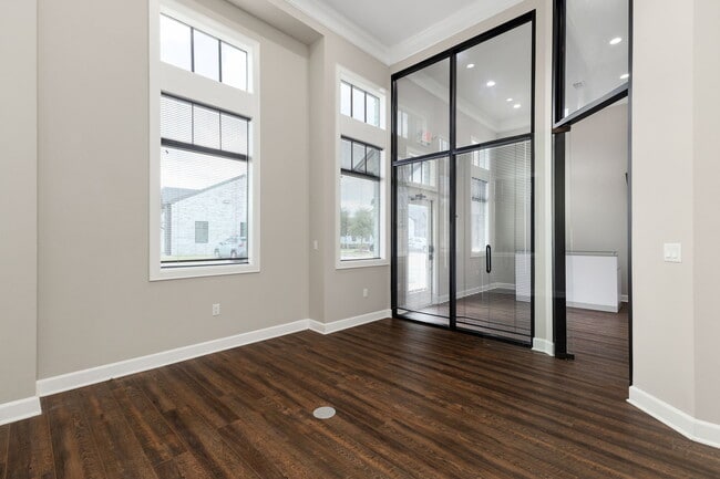 Foto del edificio - 2043 Mason Rd