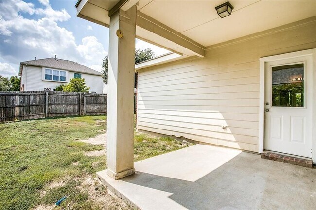 Foto del edificio - 2856 Spotted Owl Dr