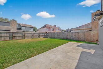 Building Photo - 1709 Coles Farm Dr