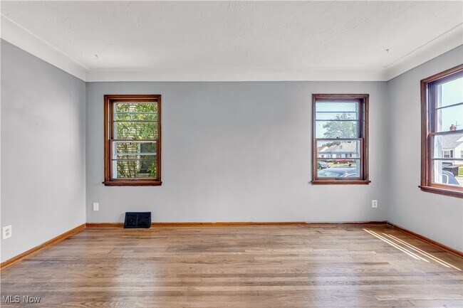 Foto del edificio - 1104 Hillsdale Rd
