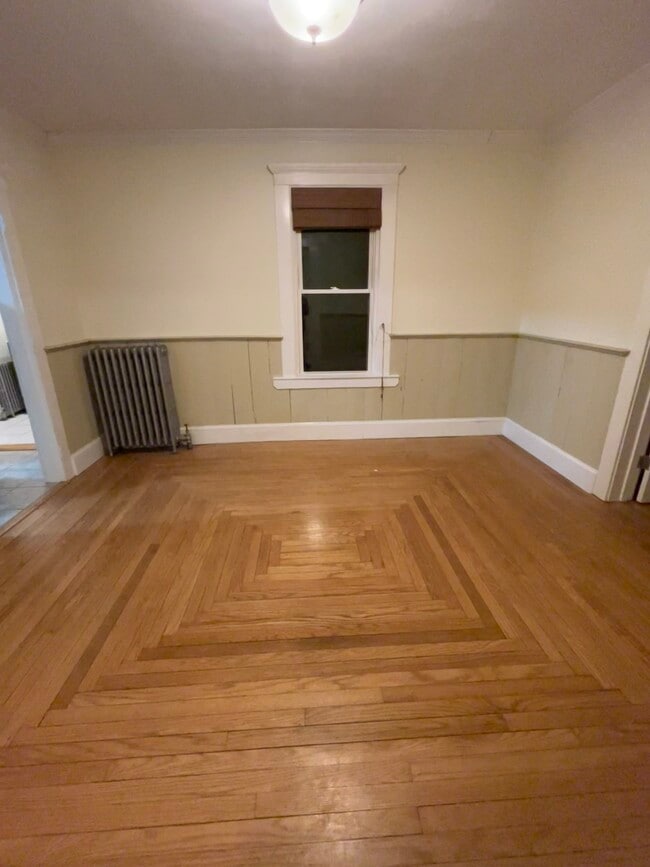 Building Photo - 15 Wellsville Ave