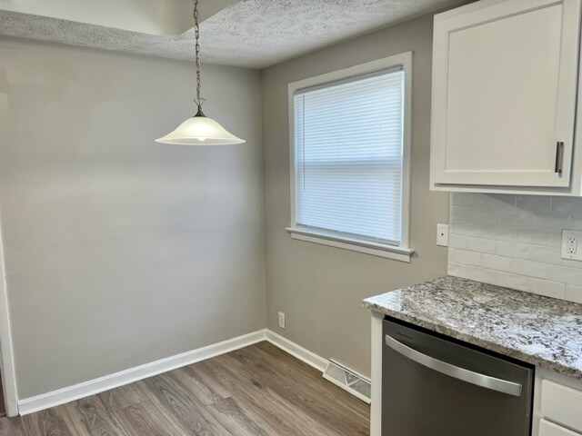 Building Photo - 2238 Halcyon Rd