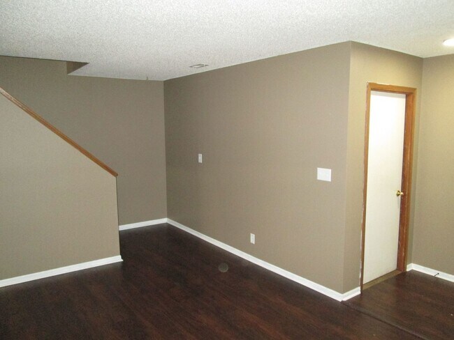 Foto del edificio - Next to Capital Beach Lake with free internet & cable tv