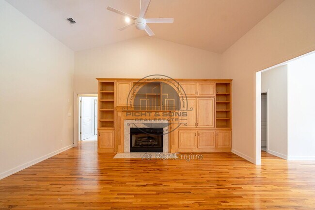 Foto del edificio - 9540 Starhawk Dr