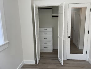 Building Photo - 6113 39th Ave S