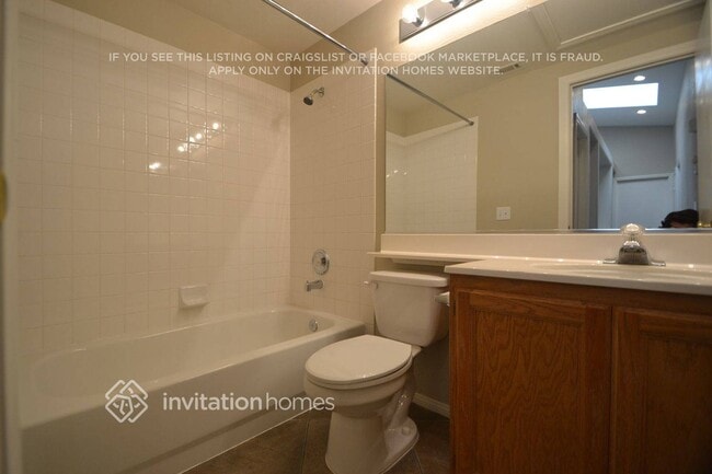 Building Photo - 809 Windhook St