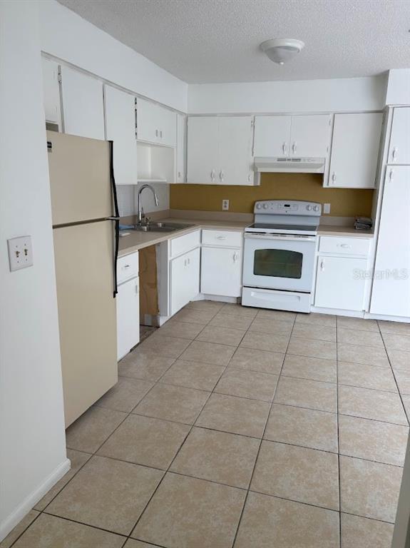 Foto del edificio - 7467 Mead Dr