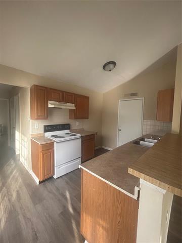 Foto del edificio - 4616 Nervin St