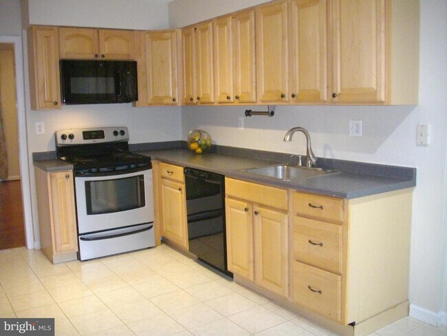 Foto del edificio - 2389 Southgate Square