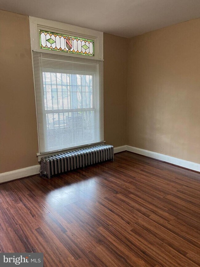 Building Photo - 5228 Linden Heights Ave