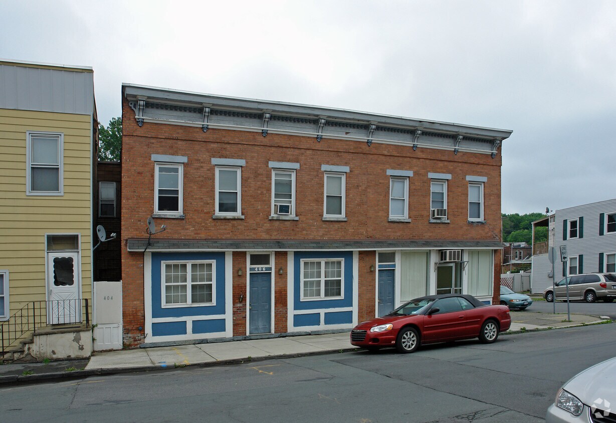 Front Entrance - 406-408 2nd St