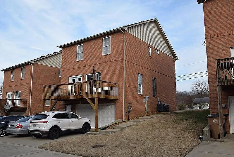 "COMING SOON! Discover Potential: Expansive 2,439 Sq Ft Space in Vibrant Nashville Locale!" - "COMING SOON! Discover Potential: Expansive 2,439 Sq Ft Space in Vibrant Nashville Locale!"