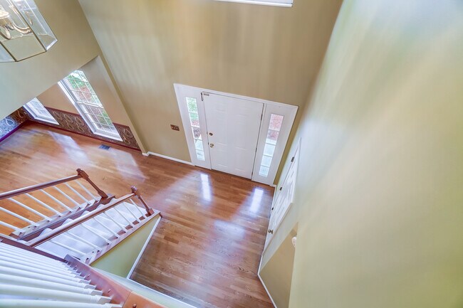 Building Photo - 6340 Paxton Woods Dr