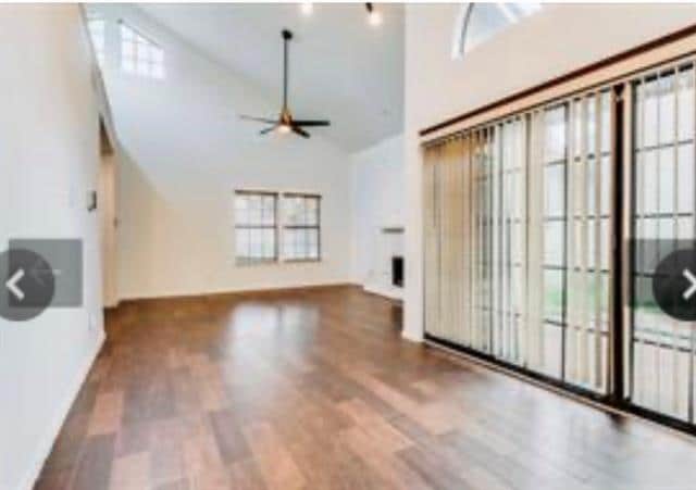 Building Photo - 625 Fiesta Cir