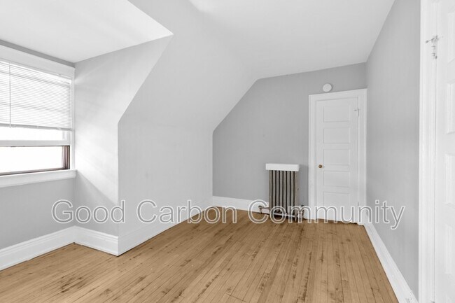 Building Photo - 377 Elmwood Ave