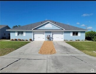 Building Photo - 4022 SW 7th Pl