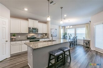 Building Photo - 3130 Wigeon Wy