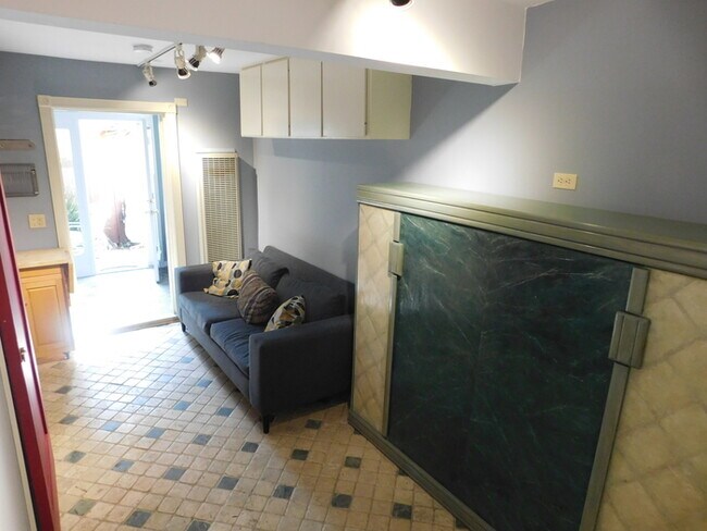 Foto del edificio - 2408 S Shenandoah St