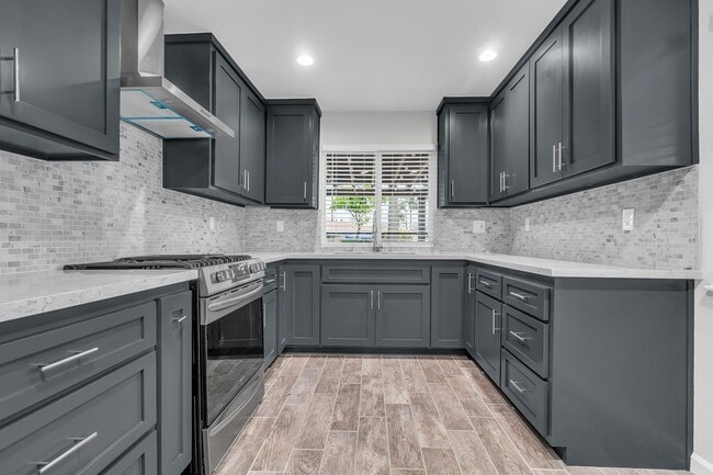 Building Photo - 16223 Haldane St