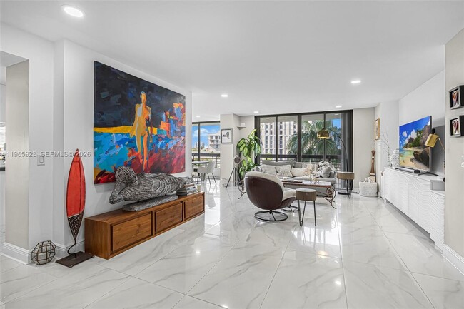 Foto del edificio - 3500 Mystic Pointe Dr