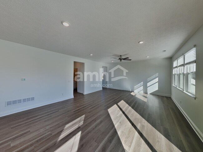 Foto del edificio - 206 Kramer Mills Dr