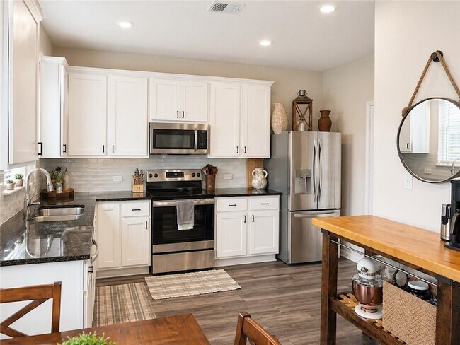 Foto del edificio - 4777 Native Tree Ln