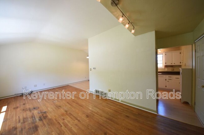 Building Photo - 8356 Cape View Ct