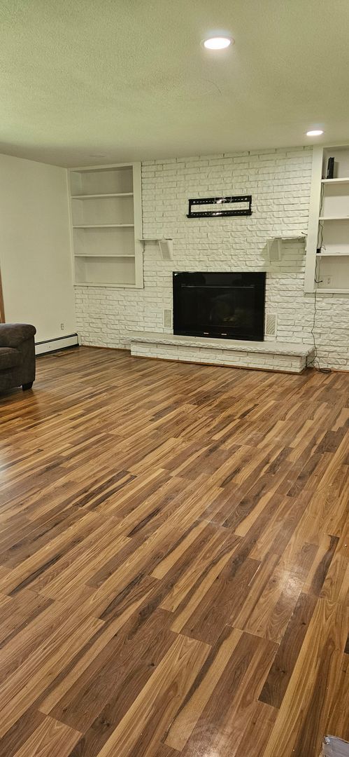 Foto del edificio - Large Rambler with 5 bedrooms, 2 baths wit...